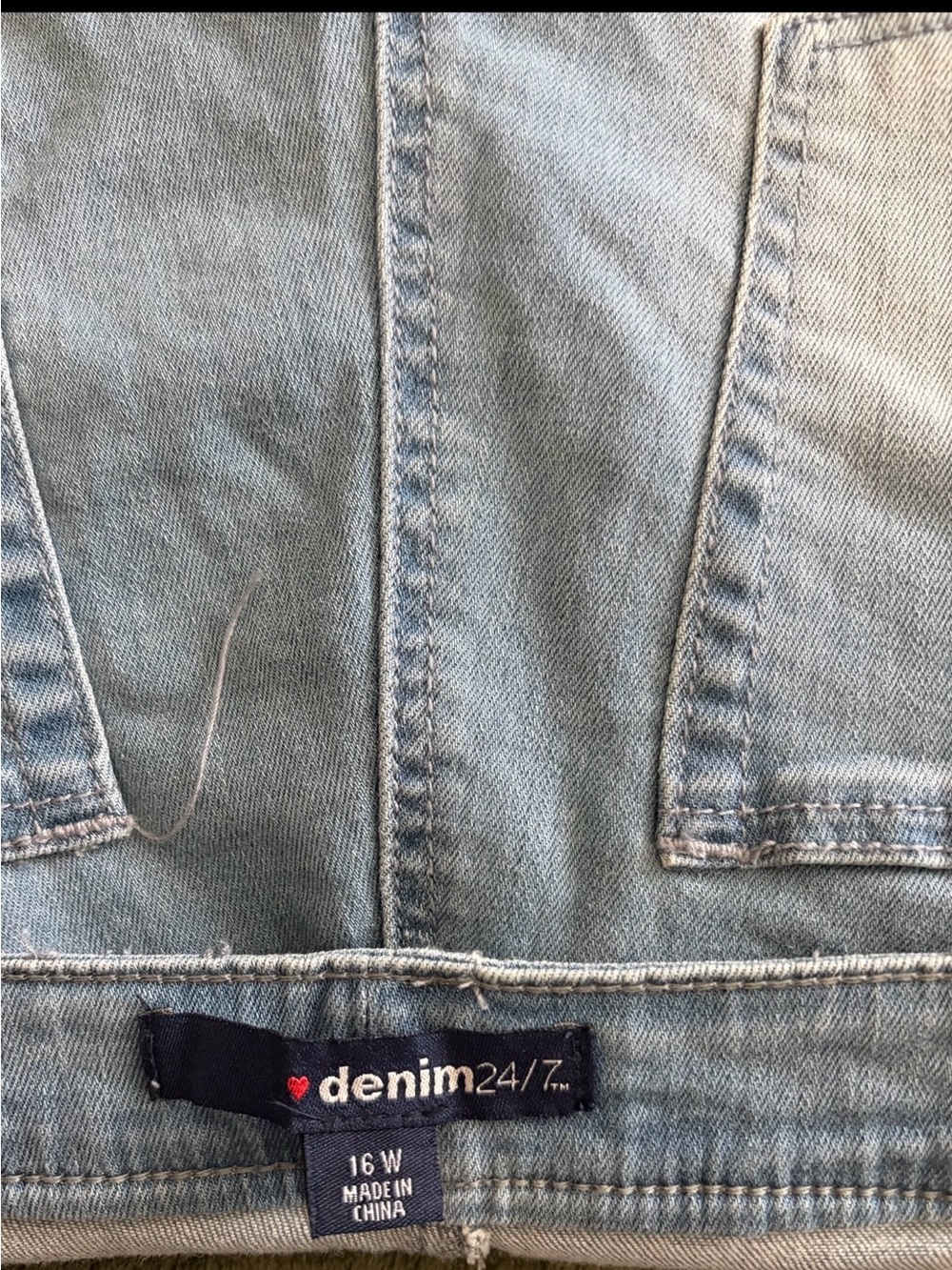 Denim 24/7 Light Wash Crop Jeans Size 16W Fringe Hem Plus Size Stretch NWOT